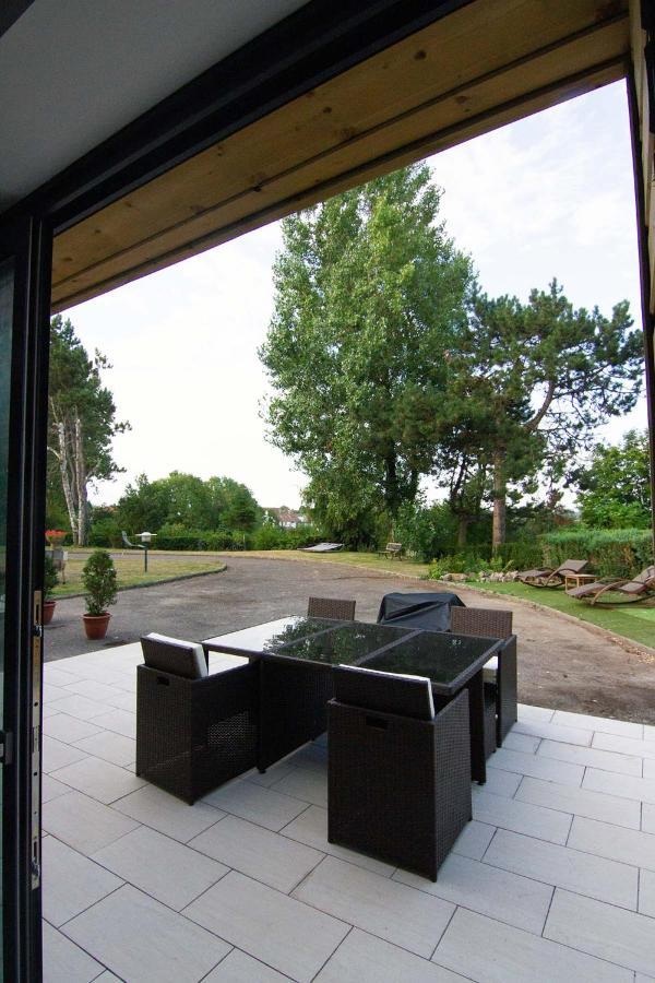 Le Clos de la Madelaine Montreuil  Extérieur photo
